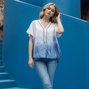 Catherine's Women's Plus‎ Size 1X Blue White Blouse Short Sleeve Gradient